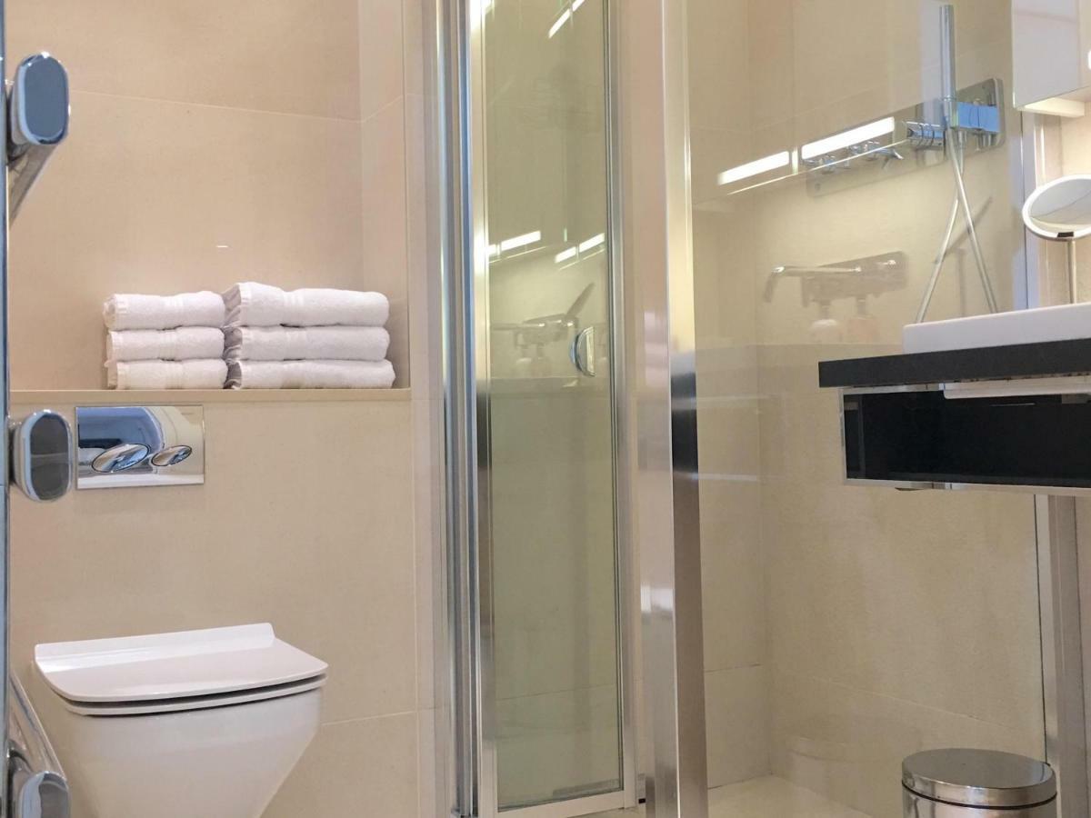 Trafalgar Luxury Suites Londen Buitenkant foto